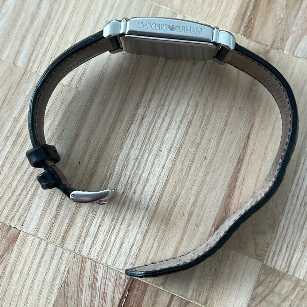 Emporio Armani Vintage Watch Original Box Stainless Case Leather Strap WhiteDial